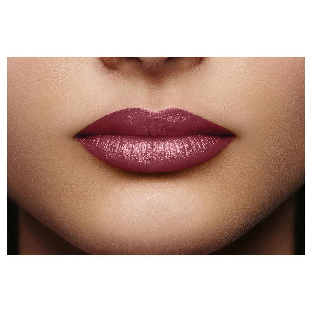 Color Riche Satin Lipstick 302 Bois De Rose On Lips